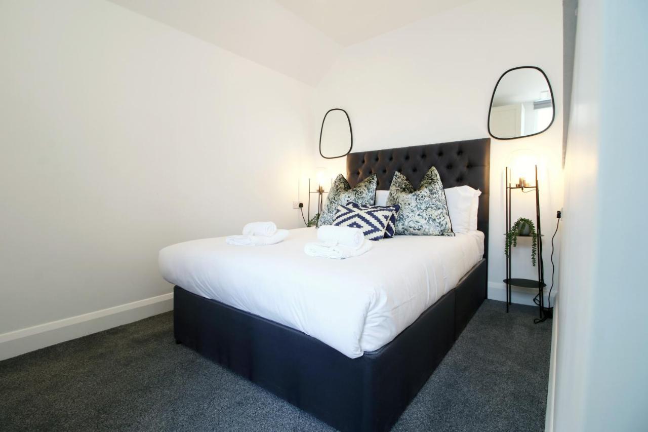 New Spacious 2 Bed Getaway - Private Courtyard! - Underfloor Heating Cardiff Exterior foto
