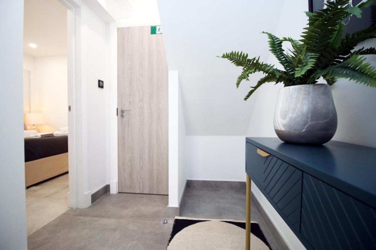 New Spacious 2 Bed Getaway - Private Courtyard! - Underfloor Heating Cardiff Exterior foto