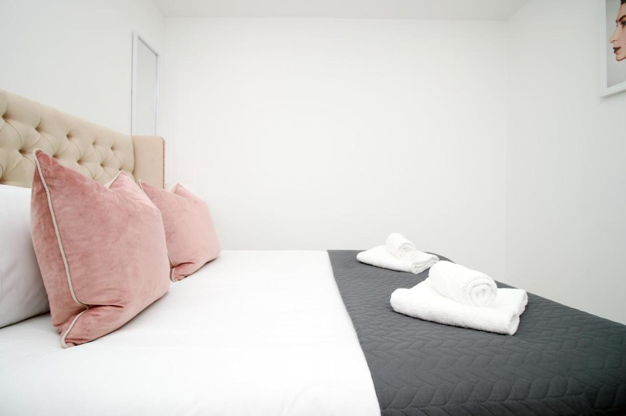 New Spacious 2 Bed Getaway - Private Courtyard! - Underfloor Heating Cardiff Exterior foto