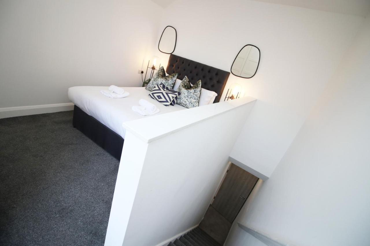 New Spacious 2 Bed Getaway - Private Courtyard! - Underfloor Heating Cardiff Exterior foto